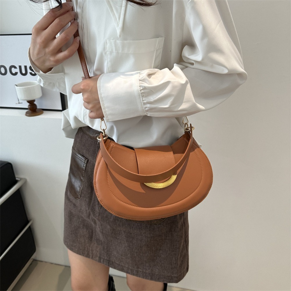 ADERESF Trendy Shoulder Casual Large Capacity Underarm Solid Messenger Bag Lady