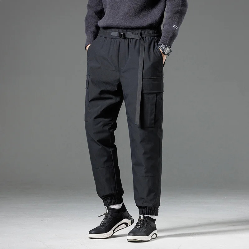 MenS Winter Fashion Versatile Multi Pocket Sports Leisure Down Pants Solid Color Thickened Warm 90 Duck Down Work Trousers 240913