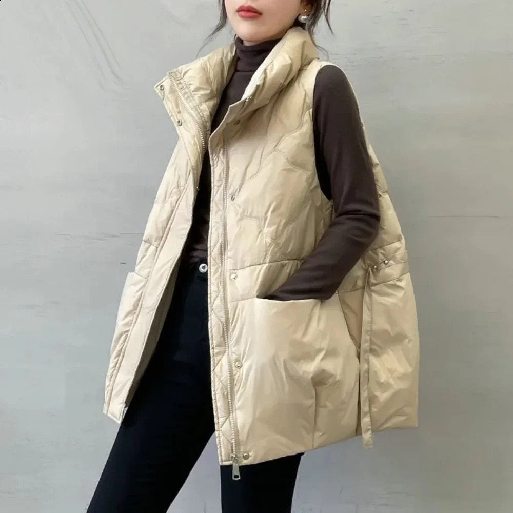 autumn and winter loose casual sleeveless warm vest womens Parkas jacket top Korean white duck down 240921