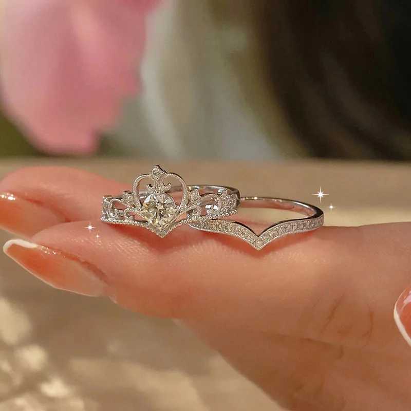 2Pcs Crown Rings Women Open Adjustable Crystal Couple Paired Ring Engagement Wedding Anniversary Jewelry Fashion Girlfriend GiftX240921