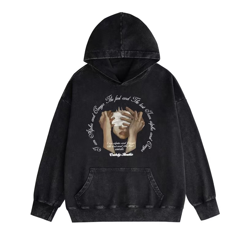 European and American high streets are washed retro to make old designer hooded sweaters, and men and women are loose and slim in spring and autumn.