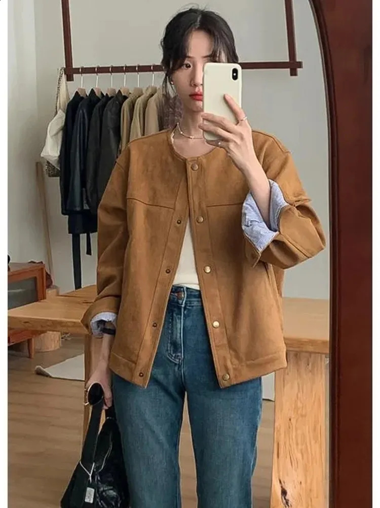 Chic Suede Short Jacket Women Korean Camel Fashion Long Sleeve Flight Harajuku Single Breasted Loose Tops Female Vintage Coats 240918