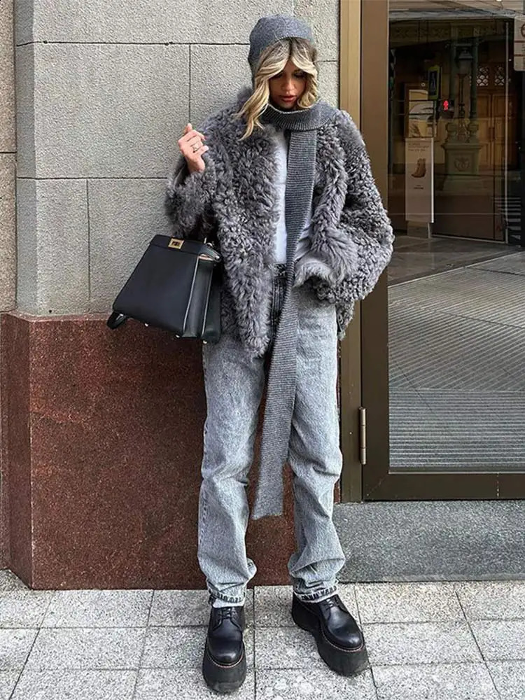 Fashion Grey Teddy Faux Fur Lapel Coat For Women Thick Warm Long Sleeve Short Jacket Autumn Ladies Commuting Outerwear 240911
