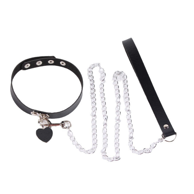 Designer necklace Leather Bell Neck Dark Heart Pendant Collar Neck Ring Chain Necklace Heart Collar