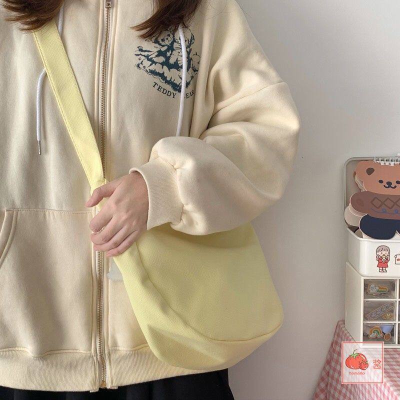 Korean Version All-Match Crossbody Bag Student ins Japanese Shoulder Haruku Simple Waffle Casual Art Messenger Solid Color Dumpg bag
