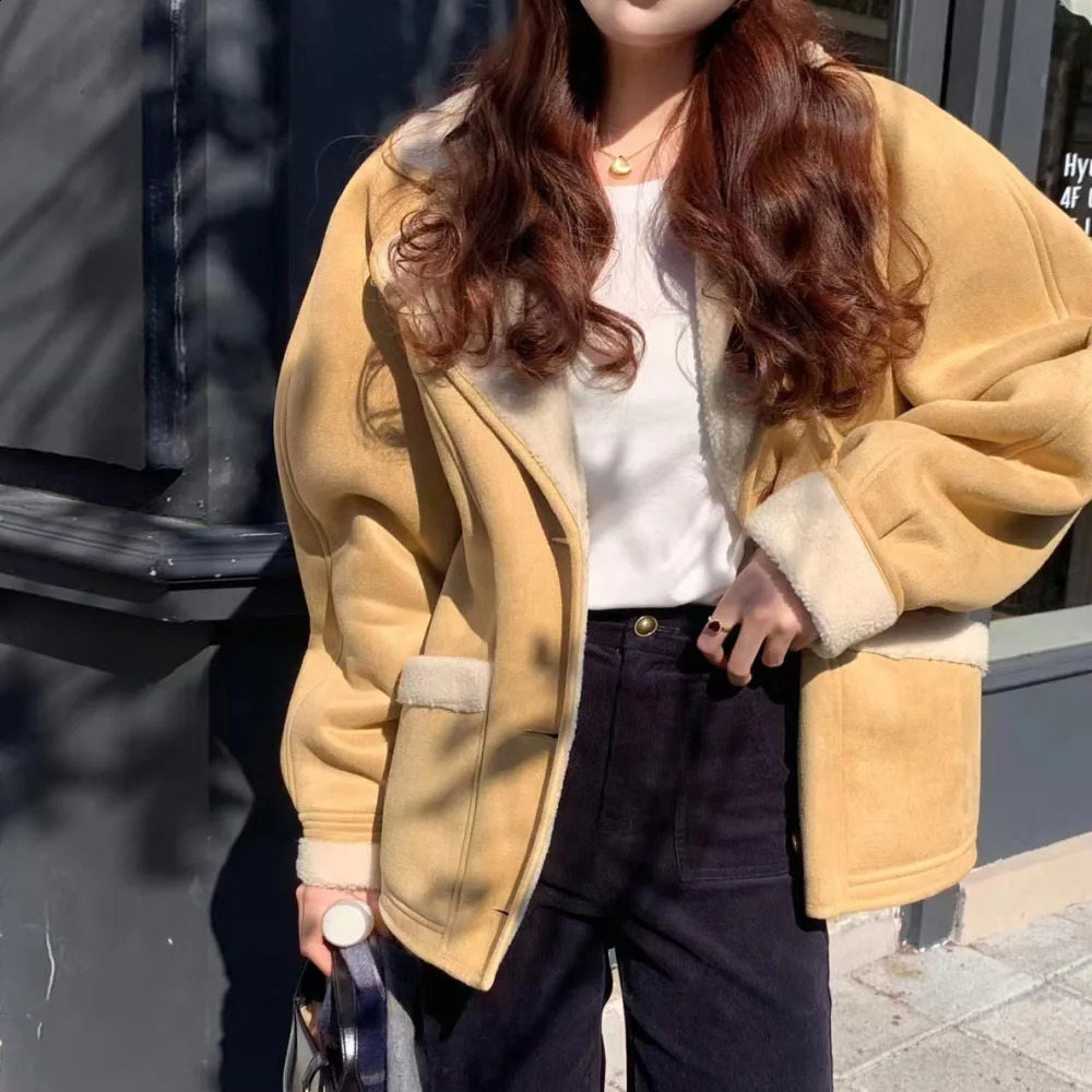 Winter Vintage leather and lamb fur Sheepskin Suede Jacket for Women Single Breasted Plush Coats Full Sleeve Outerwears 240919