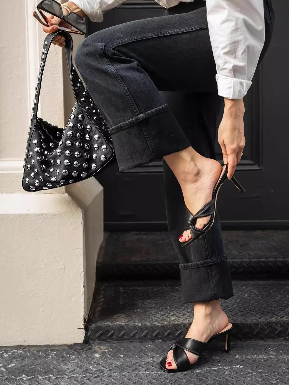 Hiatus Niche Design Kong Xiaozheninssame European And American Style Rivet Armpit Shoulder Bag Black Metal Motorcycle