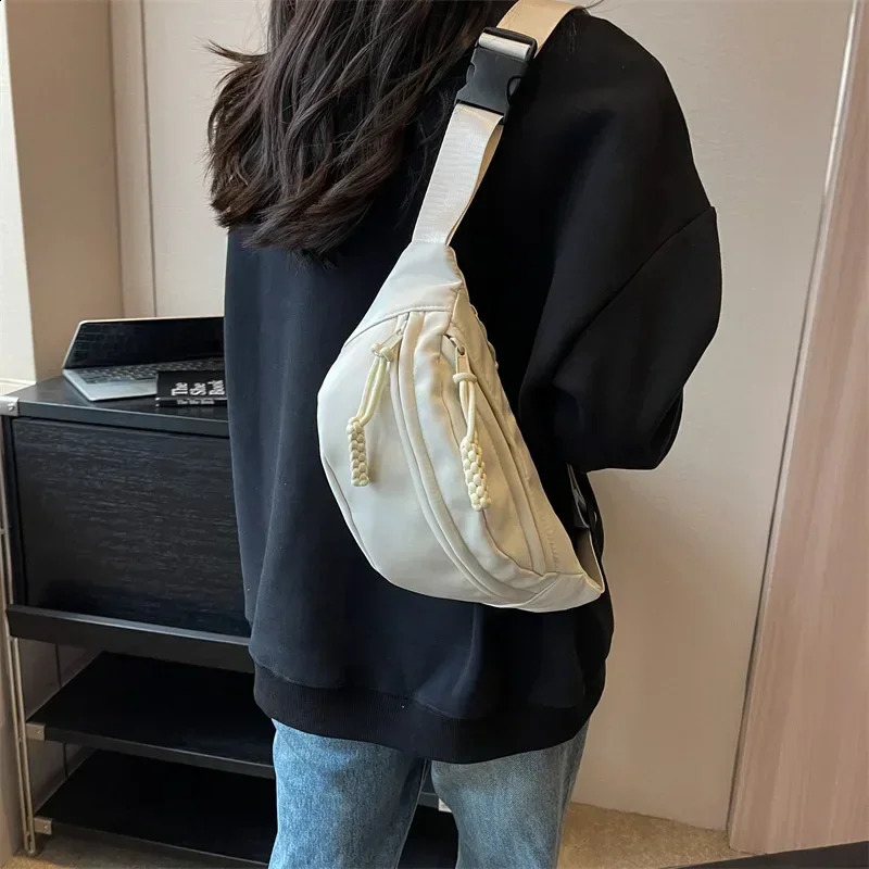 Chest Bags Banana Bag for Women Sling Crossbody Waist Pack Canvas Running Casual Fanny Packs Sport Half Moon Belt 240919