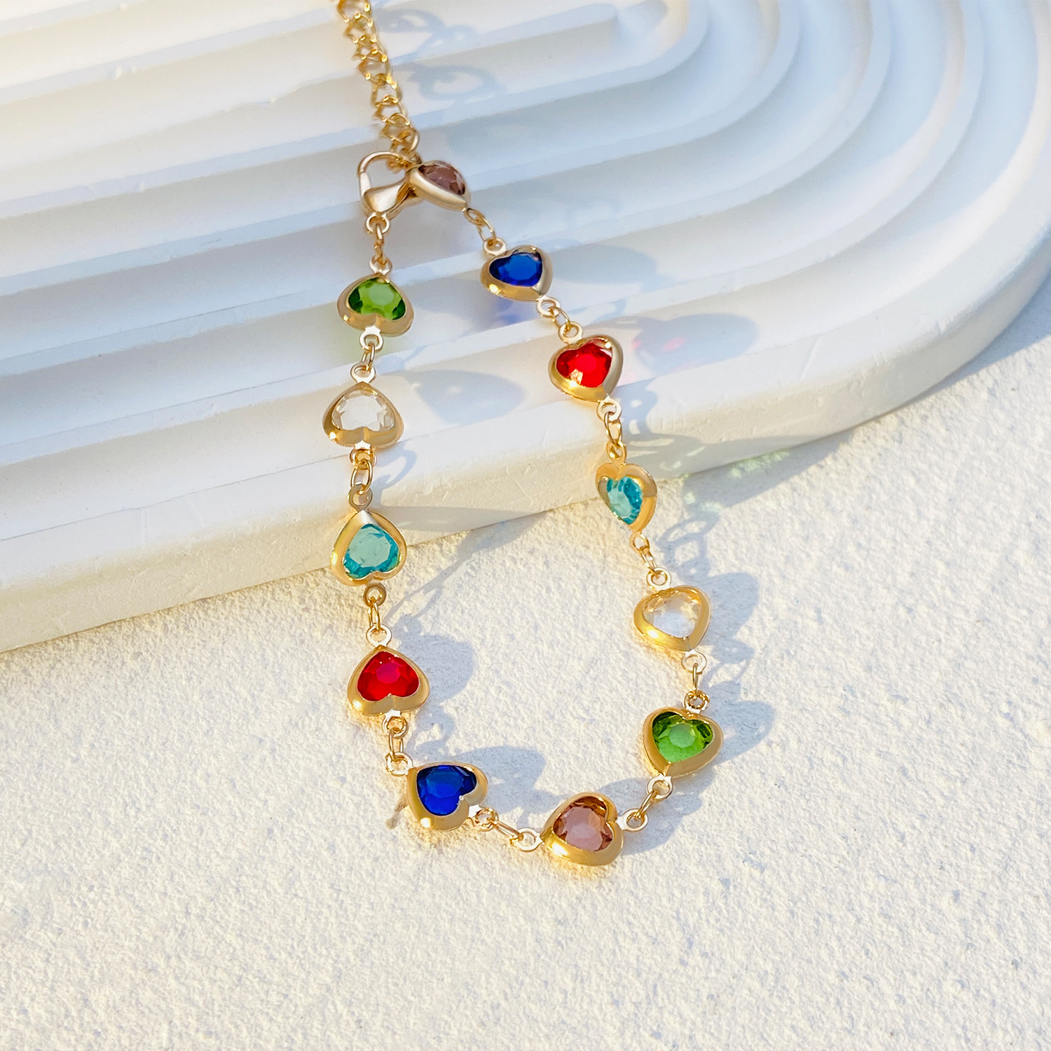 Beaded bracelet European and American Ins style colorful heart-shaped zircon bracelet, personalized alloy heart-shaped dopamine bracelet
