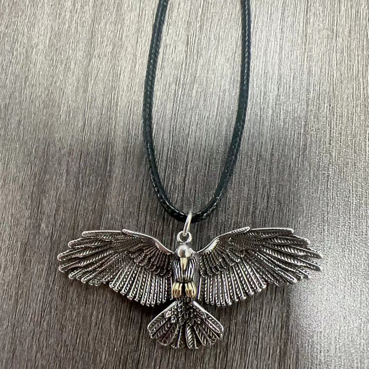 European and American domineering personality eagle necklace, male hip-hop, street trend, craft creative jewelry Free shipping
