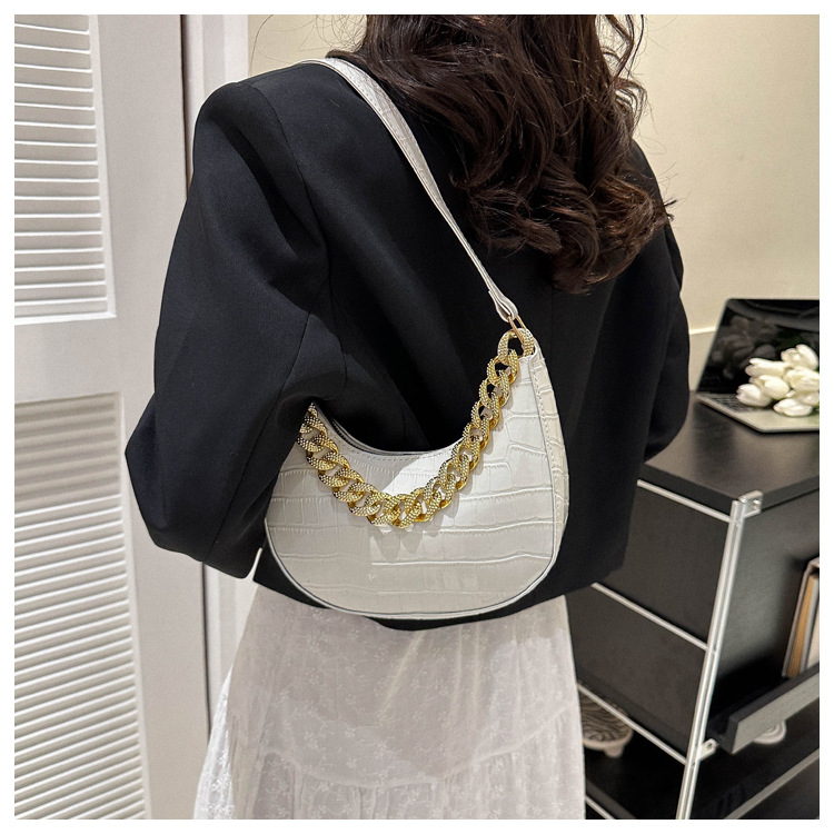 Crocodile patterned chain bag Trendy texture new stone patterned underarm bag fashionable and simple shoulder bag