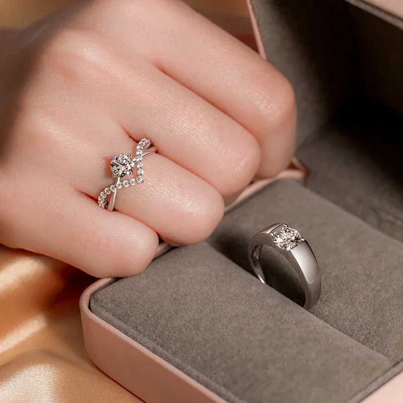 Korean Luxury Zircon Couple Ring for Women Men Silver Plated To Crown Love Adjustable Open Ring Wedding Anniversary JewelryX240921