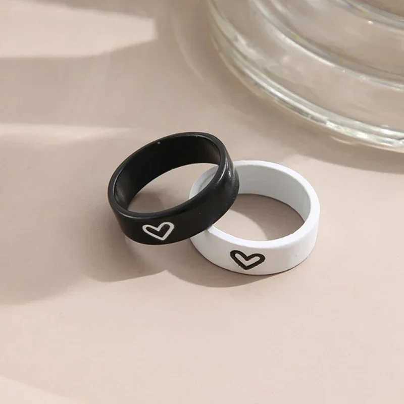 1/2Pcs Love Heart Matching Anniversary Couples Stuff Rings Ins Net Red for Women Men Valentines Day Aesthetic Jewelry Gift SetX240921