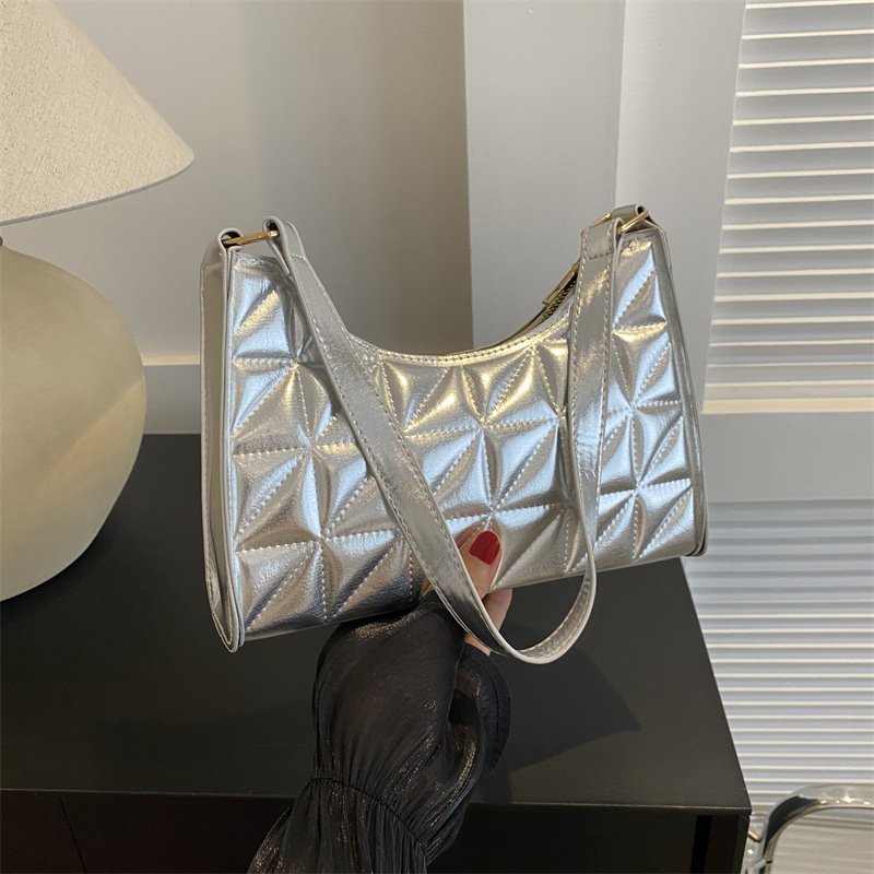 New diamond patterned embroidered underarm women's bag High end practical handbag fashionable shoulder bag