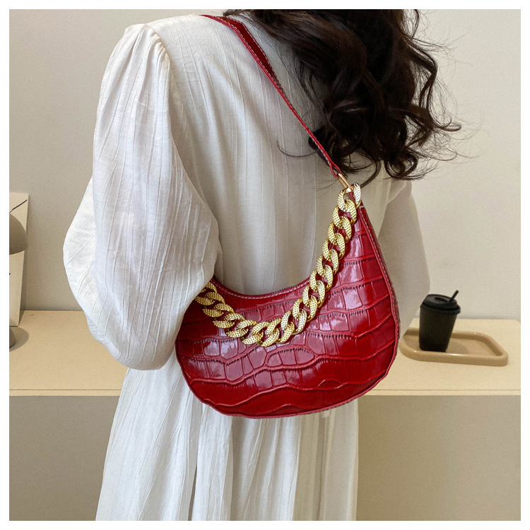 Crocodile patterned chain bag Trendy texture new stone patterned underarm bag fashionable and simple shoulder bag