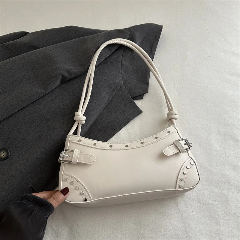 Fashion Rivet Womens Shoulder Bags Vintage Ladies Underarm Bag Soft Pu Leather Female Portable Handbags Small Clutch Purse 240909