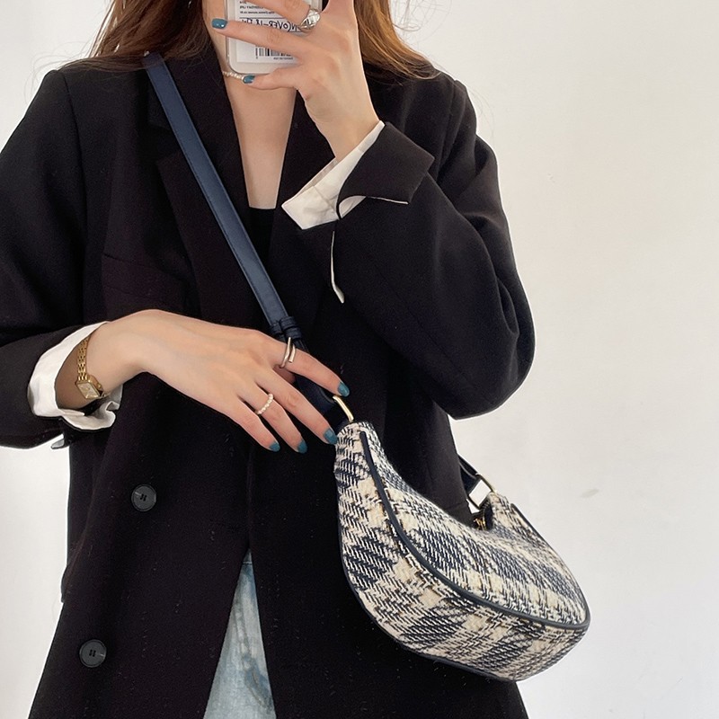 Winter new armpit bag women's high-end fashion versatile bag