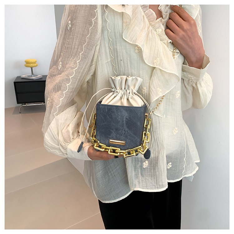 Women s High end Mini Crossbody Small Square Bag Fashionable Designer Handbag Casual Bag Drawstring Woven Crossbody Bag Casual Wallet Mobile Phone Bag