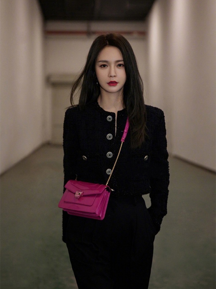 Xiaoxiangfeng Shen Mengchen Black Coat Women's Design Sense 2024 Autumn New Short Style socialite versatile floral top