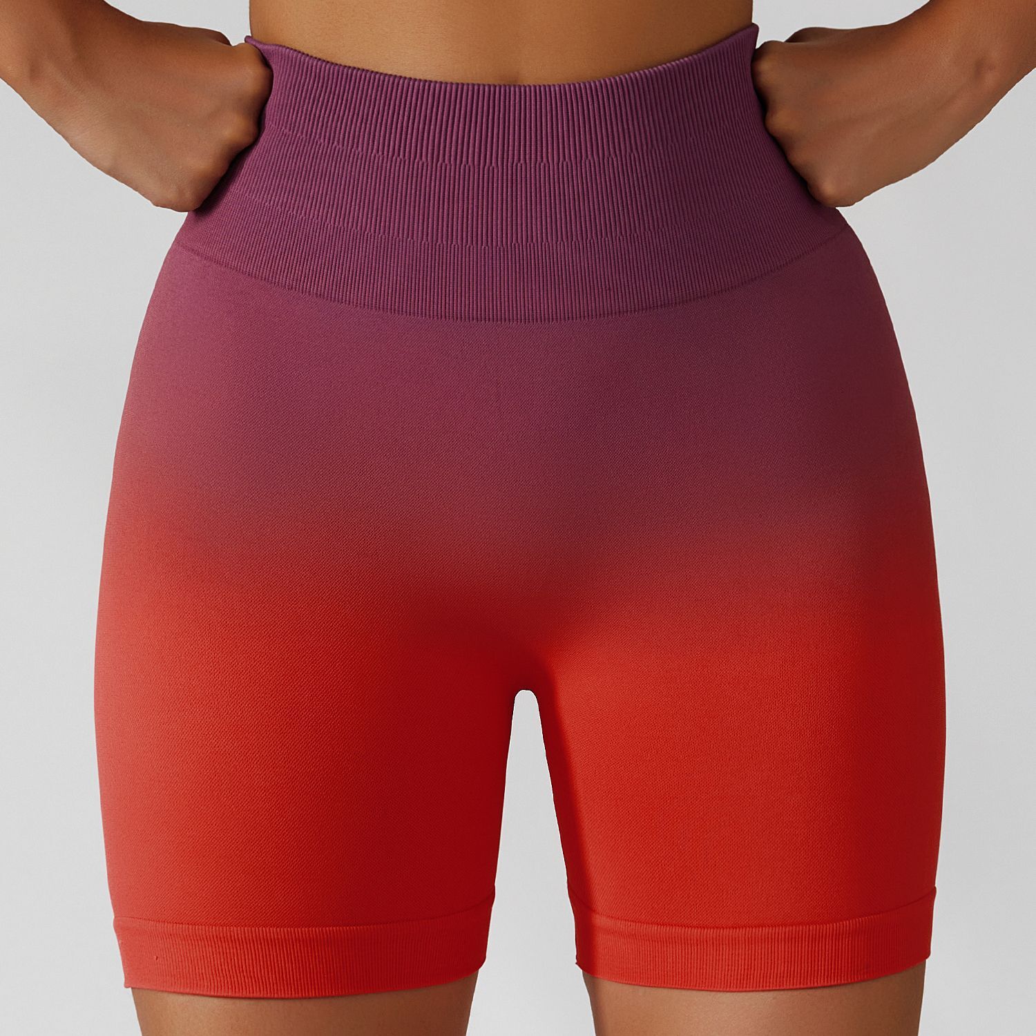 Gradient seamless YOGA SHORTS breathable tight sports shorts womens high waist elastic hip lifting fitness pants