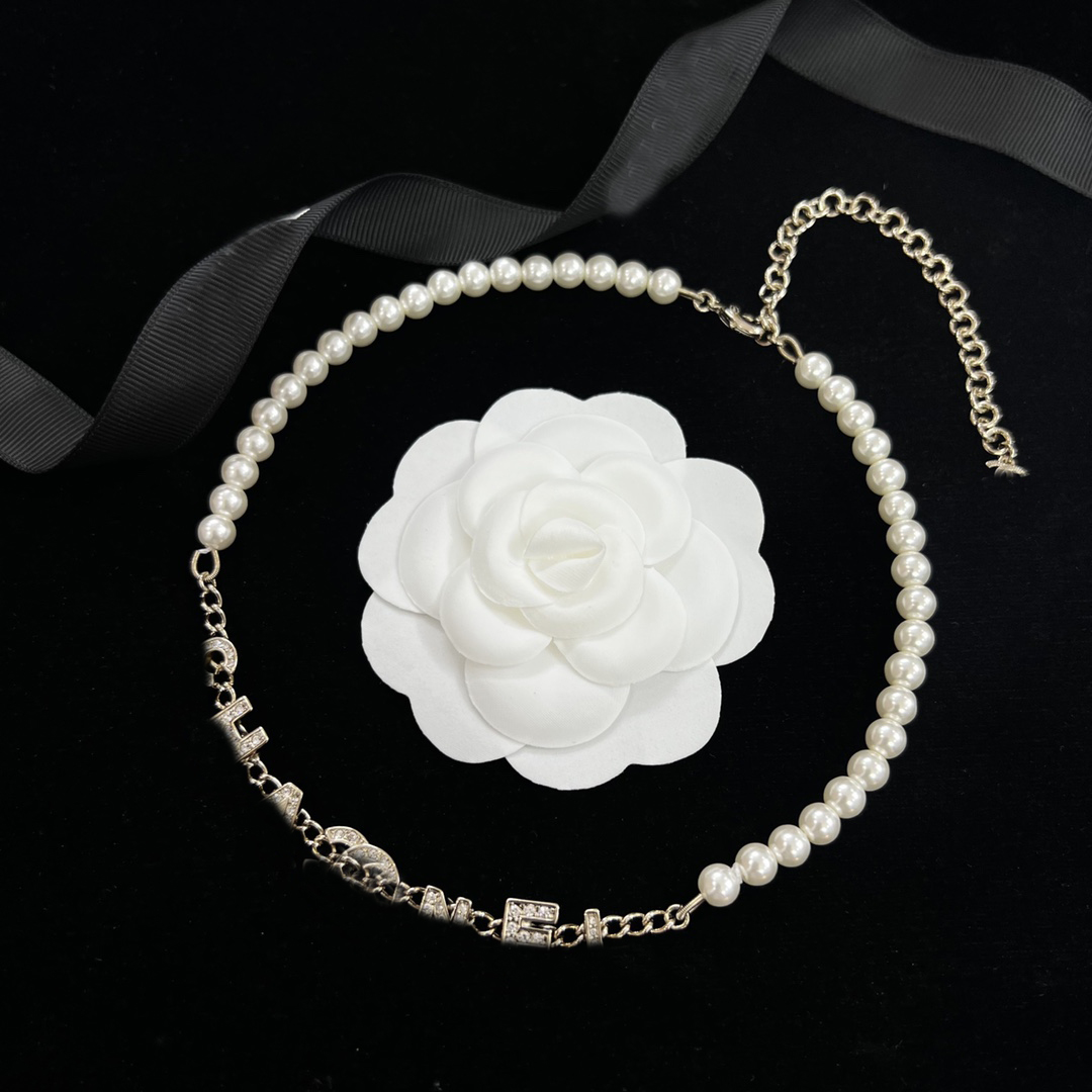 Luxury Necklace Designer Pendant Necklace for Woman 18k Plated Gold Chain Letter Pearl Necklace Jewelry Wedding Party Gifts