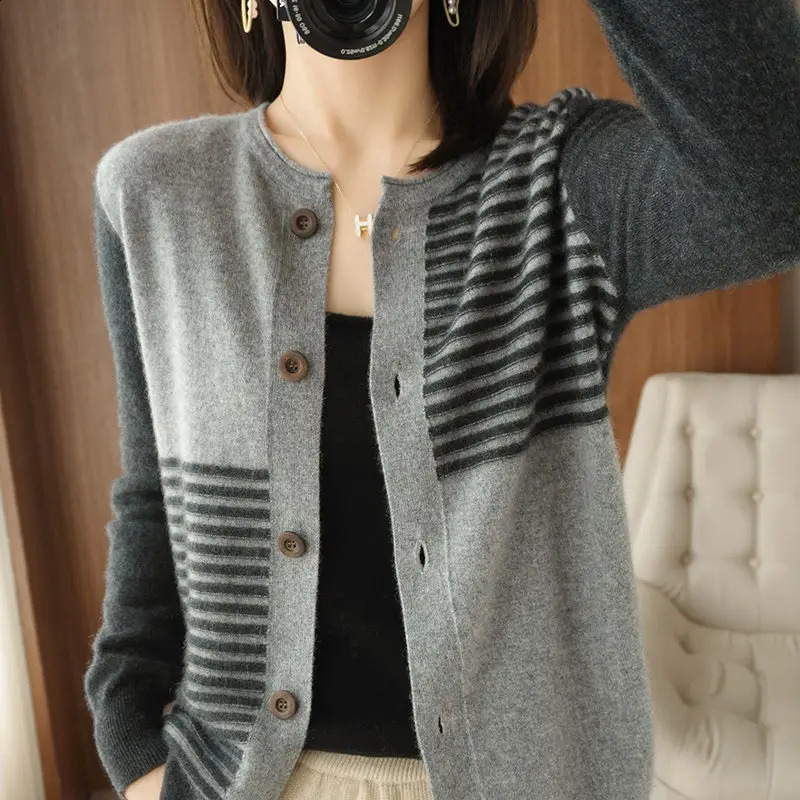 Autumn Winter Temperament Striped Knitting Cardigan Coat Ladies Fashion Patchwork O-neck Sweater Women Clothing Vintage Tops 240918
