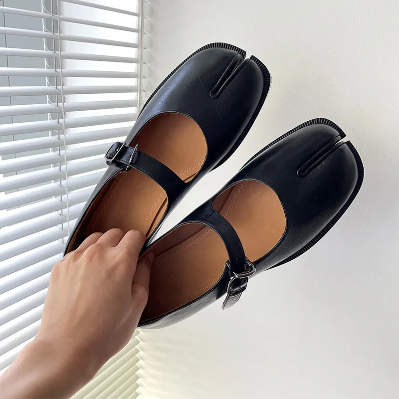 IPPEUM Flat Split Toe Plus Size 42 Loafer Brown Shoes Black Leather Womens Mary Janes 250304