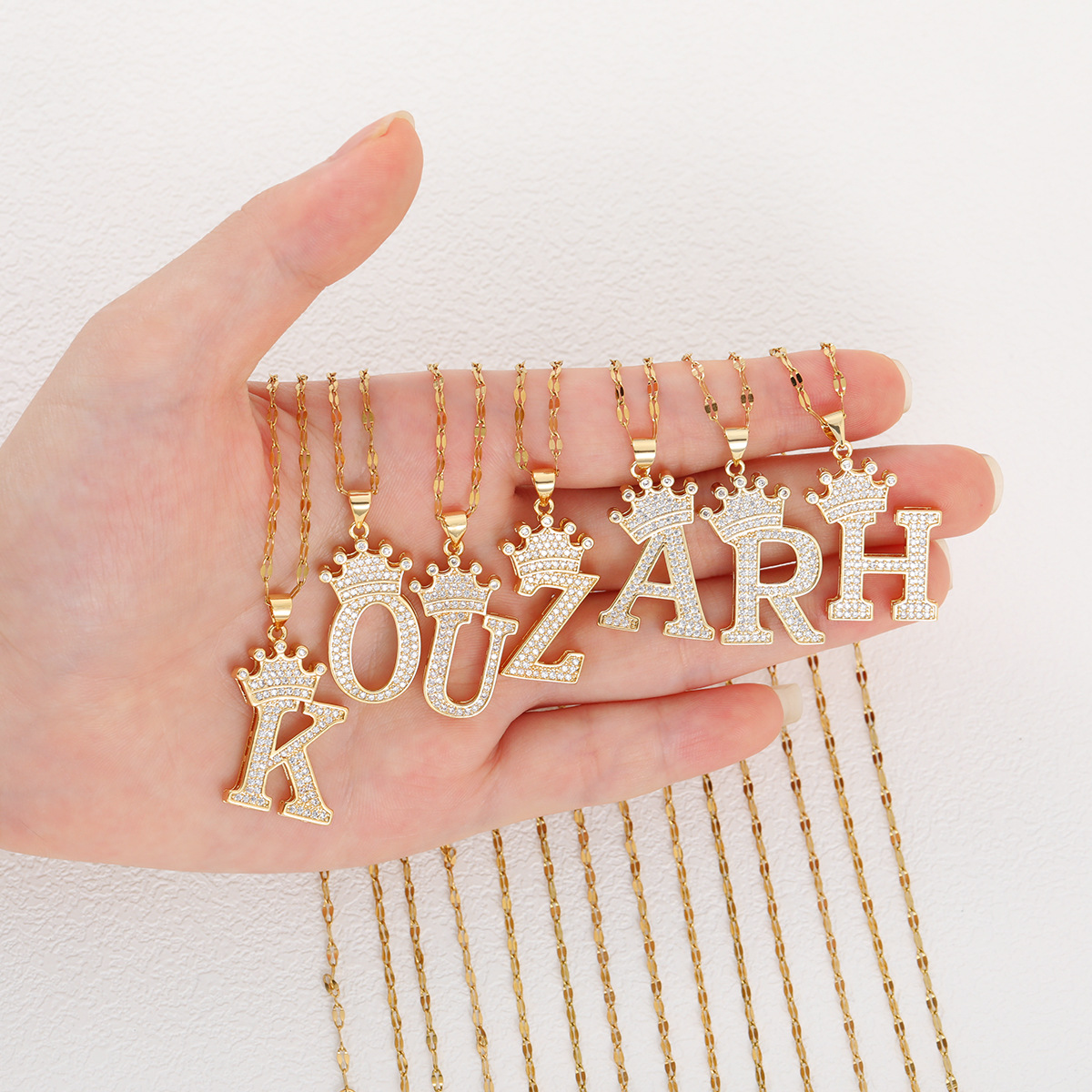 26 English letter pendant plated 18k gold trendy hip hop double crown lettering Free shipping