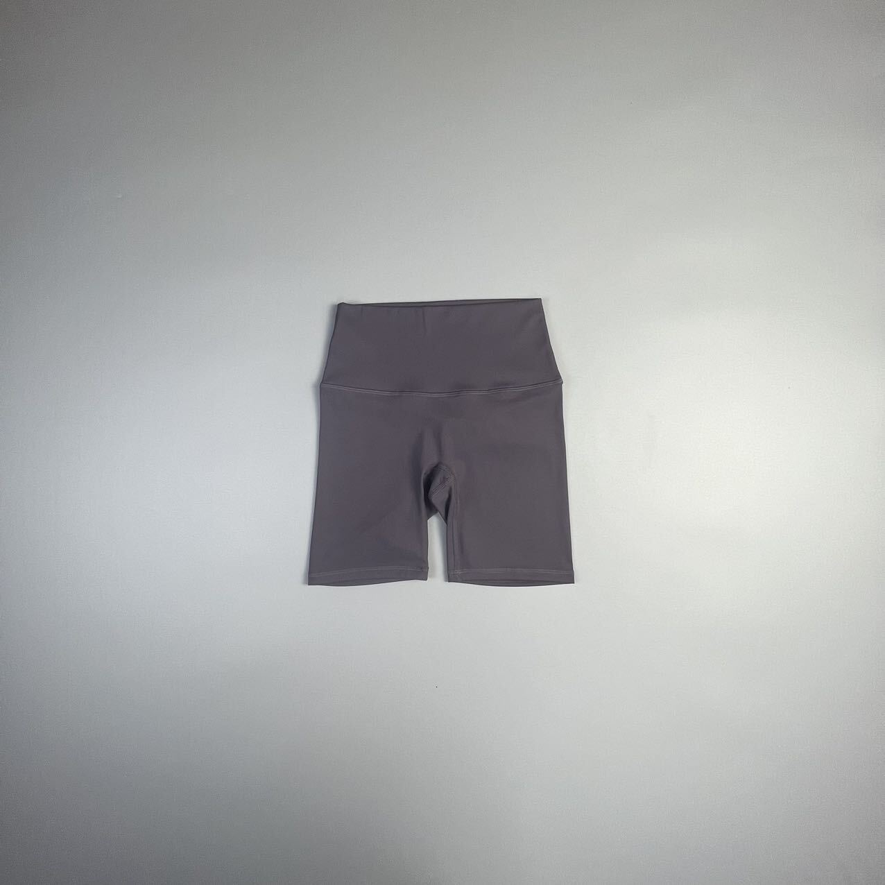 New No-Size Yoga Shorts Style Lycra High-Waists Naked Seamless Three-Part Bodyfitting Fiess Pants