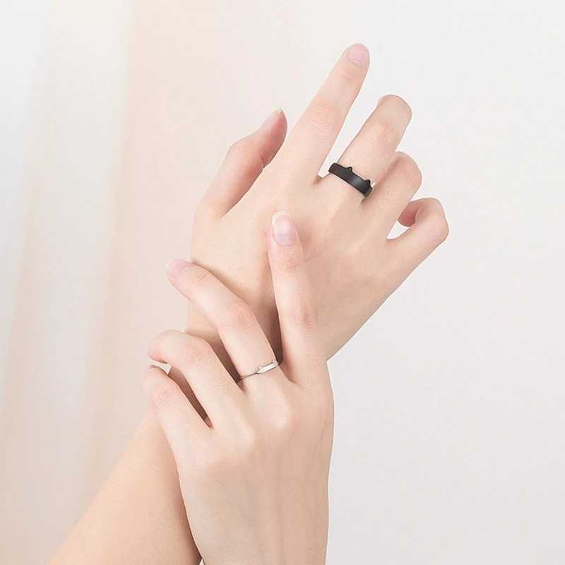 2Pcs White Black Cute Cat Rings Set Adjustable Cat Ears Animal Finger Ring Couple Cartoon Kitten Pet Gift Jewelry for Women TeenX240921