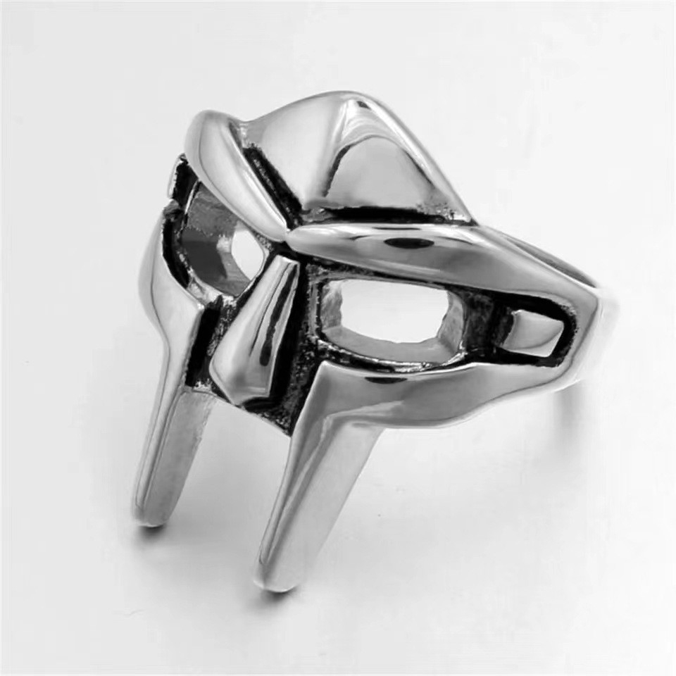 Cross-border Amazon European and American punk metal mask ring Skull ring creative hand jewelry