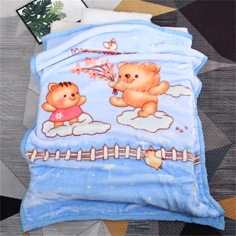 Soft 105 * 135cm Raschel cartoon blanket suitable for children thick warm winter baby blankets disposable plush blankets 240920