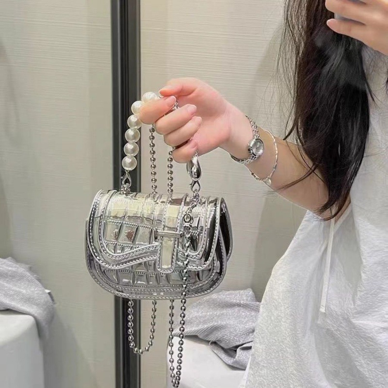 Chain Texture Pearl Mini Silver Diagonal Cross Handheld Shoulder Bag