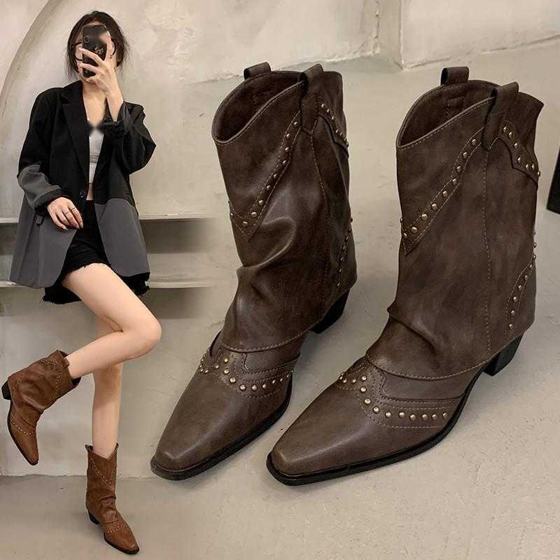CMM Brown v Neck Boots Fashion Western Cowboy Boots Rivet Design Smoke Tube Boots Womens Short Boots Summer and Autumn Styles
