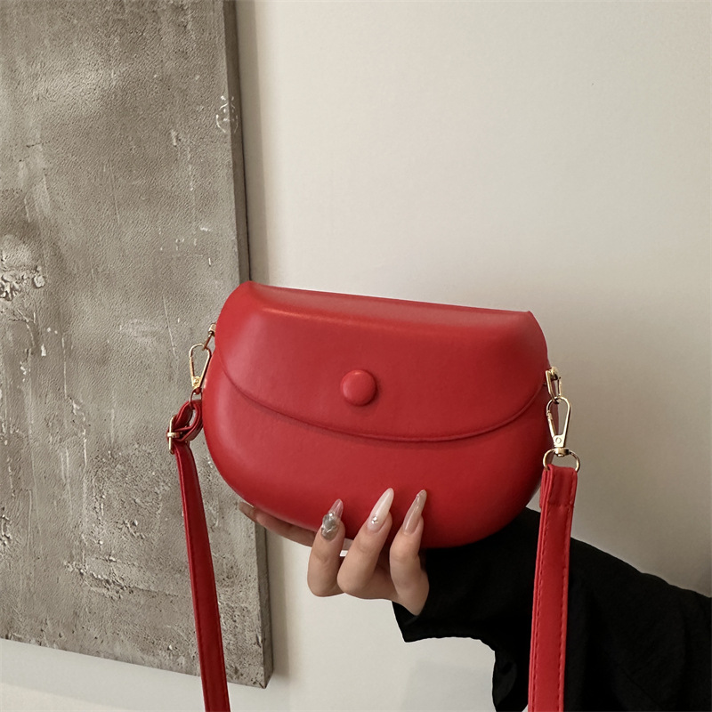 2025 Designer personalized 3 small Women's shoulder Texture commuting fashionable simple bag