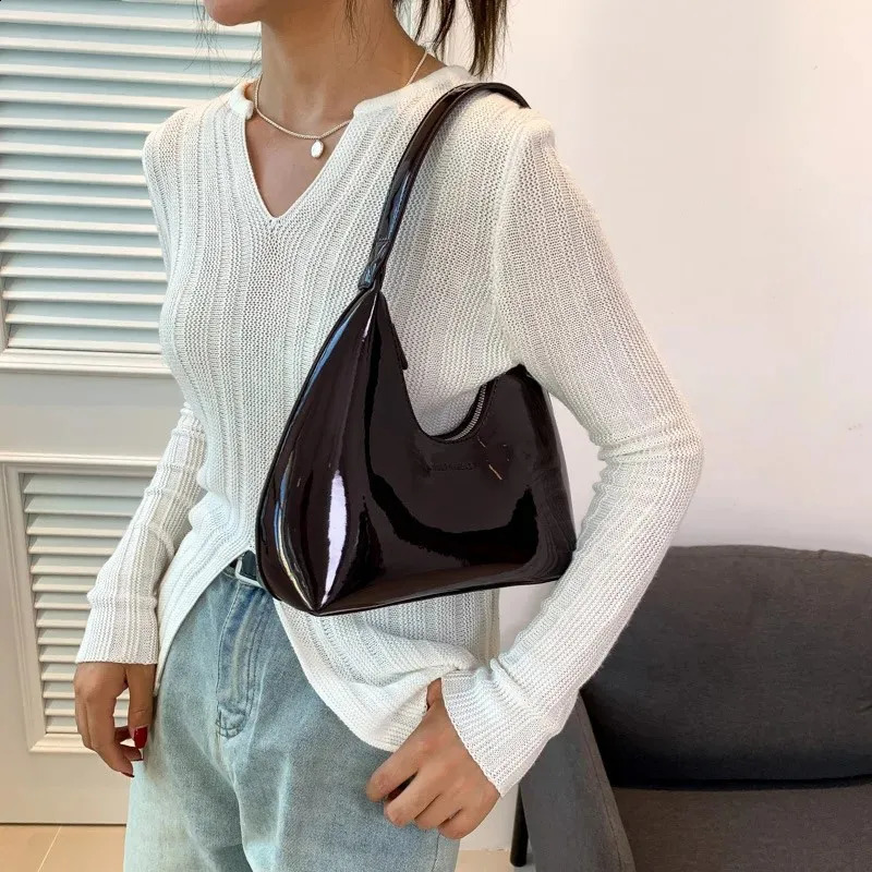 Fashion Shoulder Bags For Women Solid Color Zipper Half-moon Underarm Purse Female Summer Black White Handbags 240918