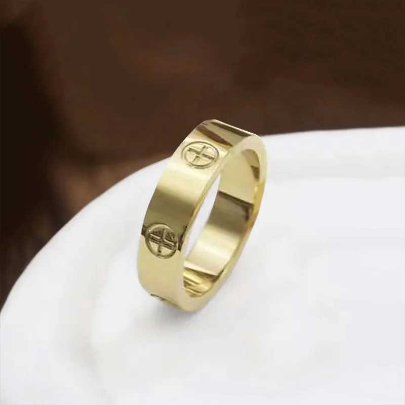 Trendy Stainless Steel Rose Gold Color Love Ring for Women Men Couple CZ Crystal Rings Luxury Brand Jewelry Wedding GiftX240921