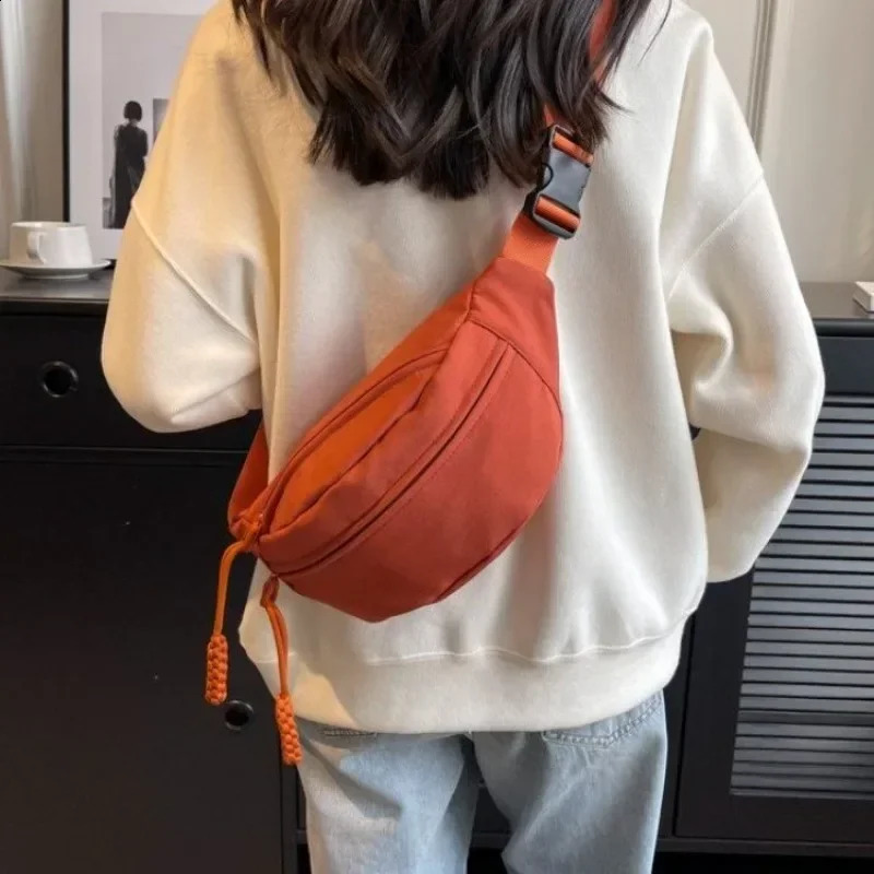 Chest Bags Banana Bag for Women Sling Crossbody Waist Pack Canvas Running Casual Fanny Packs Sport Half Moon Belt 240919