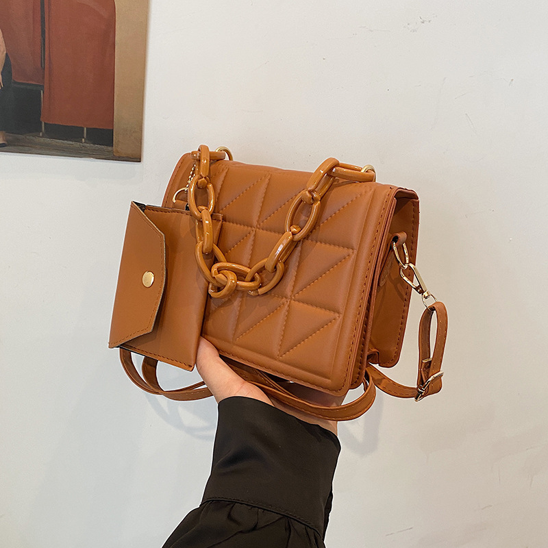 2025 Designer textured 3 2024 vintage small square bag Elegant and minimalist shoulder handbag