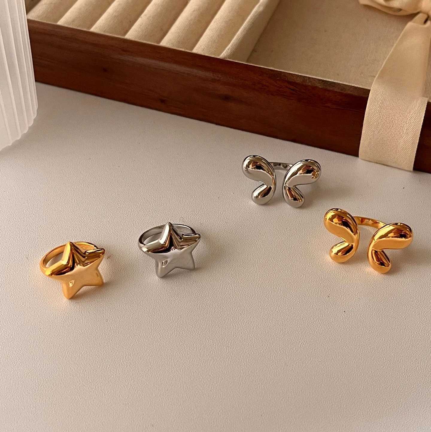 Minimalist Temperament Gold Color Star Pentagram Butterfly Opening Rings for Women Men Couple Engagement Ring Fashion JewelryX240921
