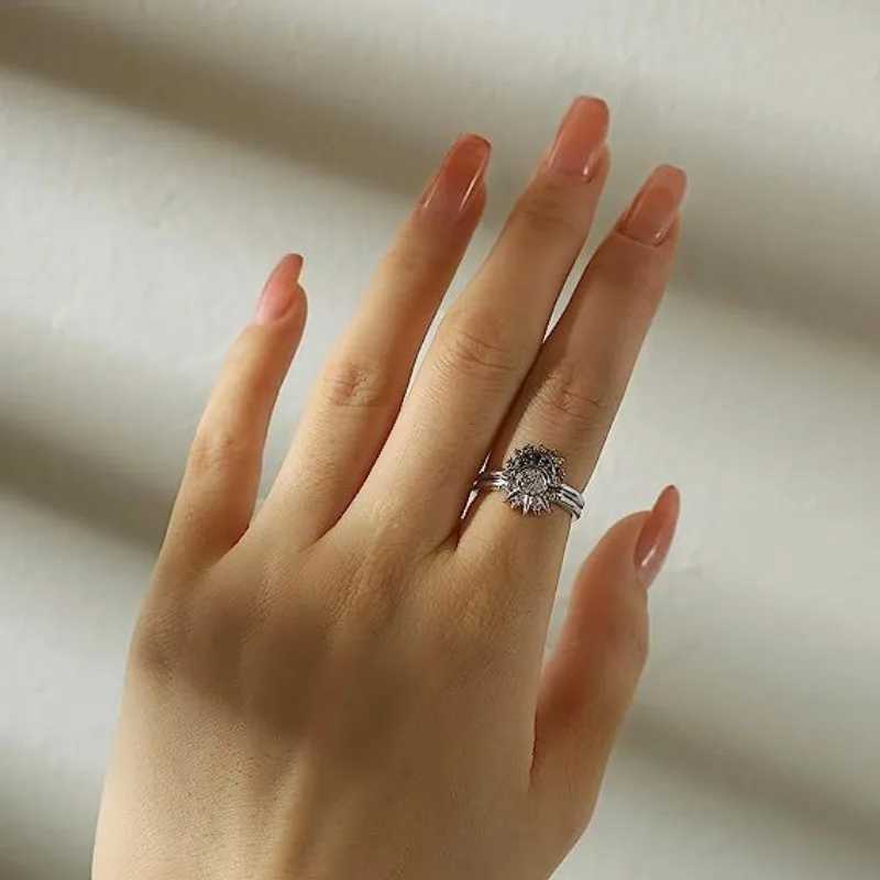 2pc/set Summer Couple Ring Set Sky Blue Sparkling Moon and Sun Ring 2023 New Womens Stackable Finger Set Engagement JewelryX240921