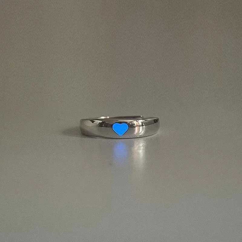 Fashion Love Heart Luminous Couple Ring For Women Men Glow In Dark Adjustable Finger Rings Jewelry Gift Party Wedding CreativeX240921