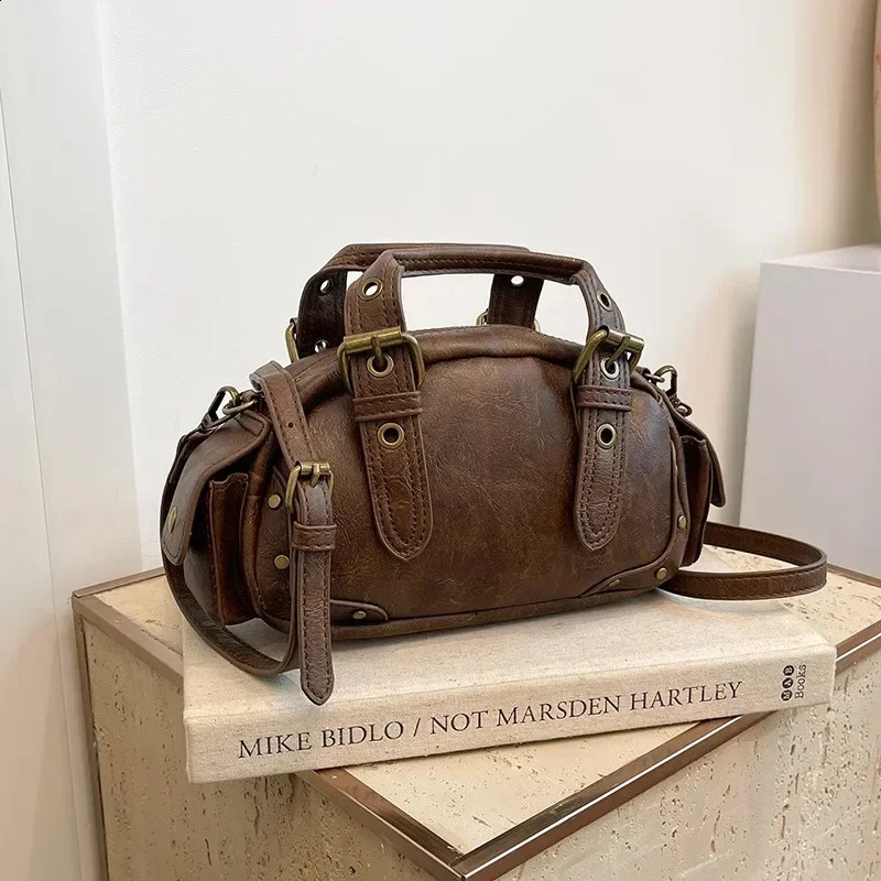 Maillard Boston Handbag Women Retro Motorcycle Bag Handbag Versatile Mini Hand-held Shoulder Crossbody Bag Paquete 240909