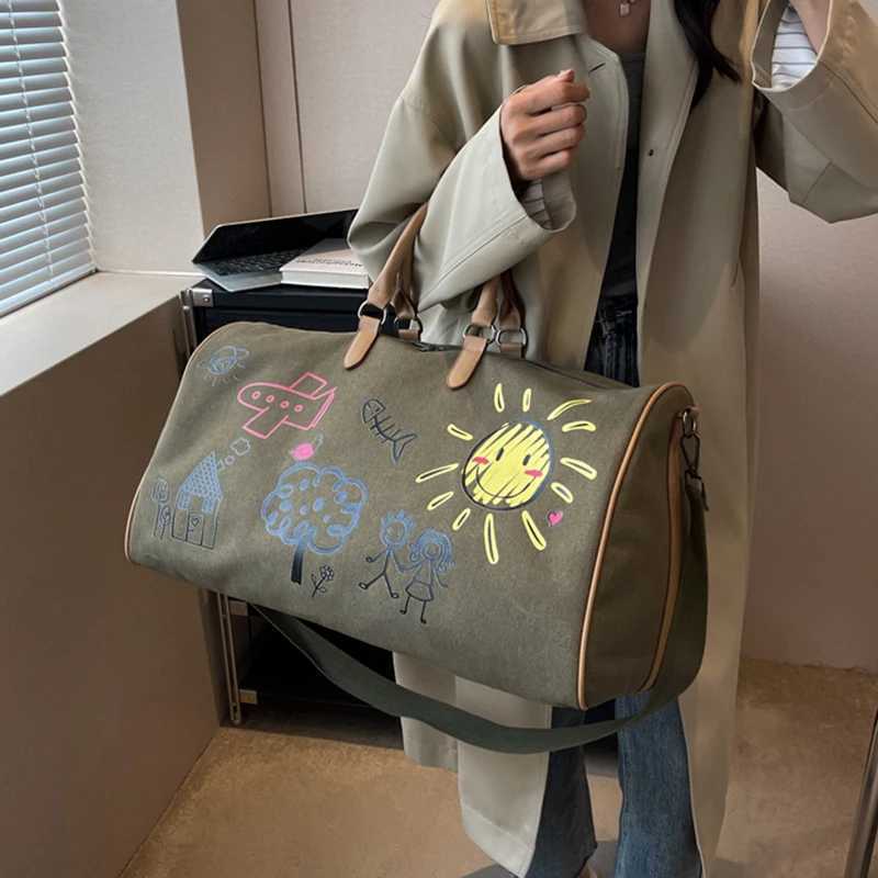 CMM Duffle Bags Cartoon Print Canvas Travel Bag for Women Weekend Outdoor Party Large Sport Gym Shoulder Dry Wet Separation 240923