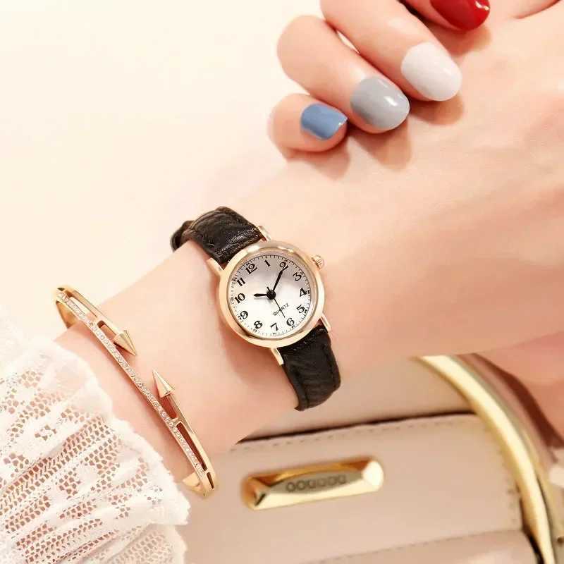 New Exquisite and Practical Ladies Luxury Design Leather Watch Ladies Quartz Wristwatch Women Small Round Dial Clock Reloj MujerX240923