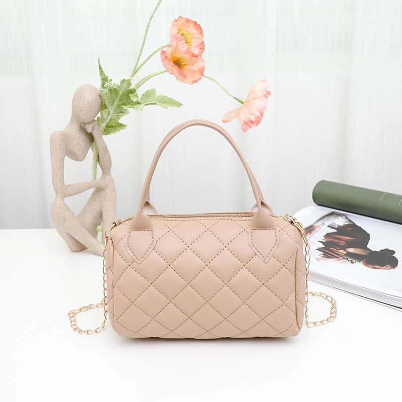 Diamond Lattice Hand Embroidered Bag 2024 Ladies Handbags Womens Casual Crossbody shoulder Bags casual PU leather handbag CSD2409231