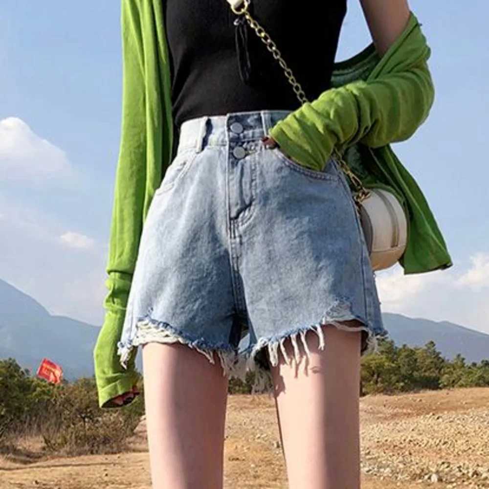Feynzz Fashion New Summer Women High Waist Button Wigh Leg Jeans Shorts Casual Female Loose Fit Blue Denim ShortsX2409