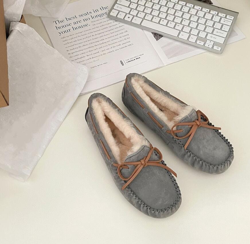 2024Classic hot selg sheepskin and fur integrated winter fleece booties