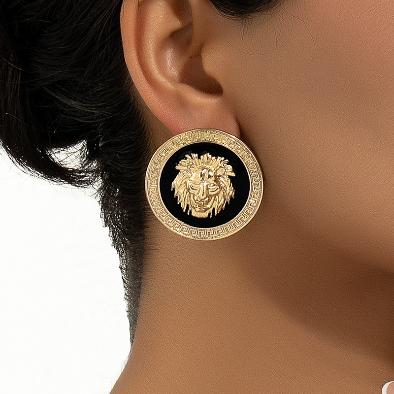 New Fashion Geometric Vintage Lion Head Stud Earrings Premium Exquisite Earrings Free shipping