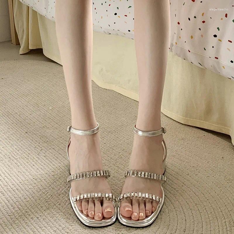 2025 S Fashion Designer Sandals Temperament High Heels External Wearing Women S Summer French One Character Strip Sand Roman Shoes Female